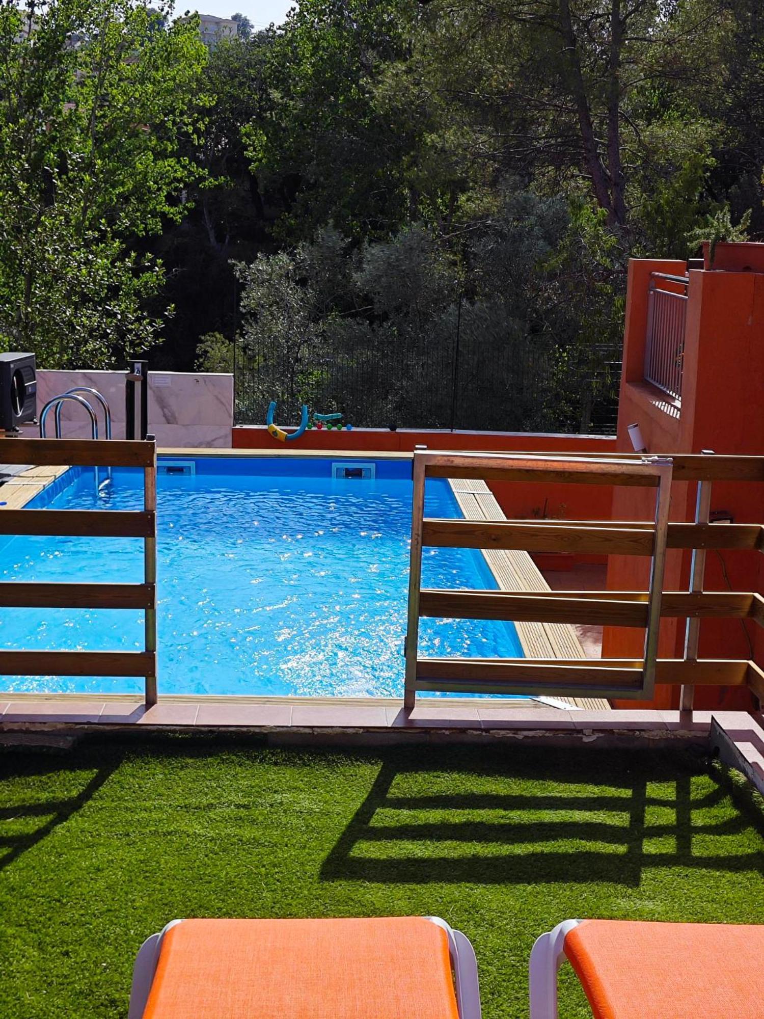 Relax House Barcelone Villa Sant Esteve Sesrovires Kültér fotó