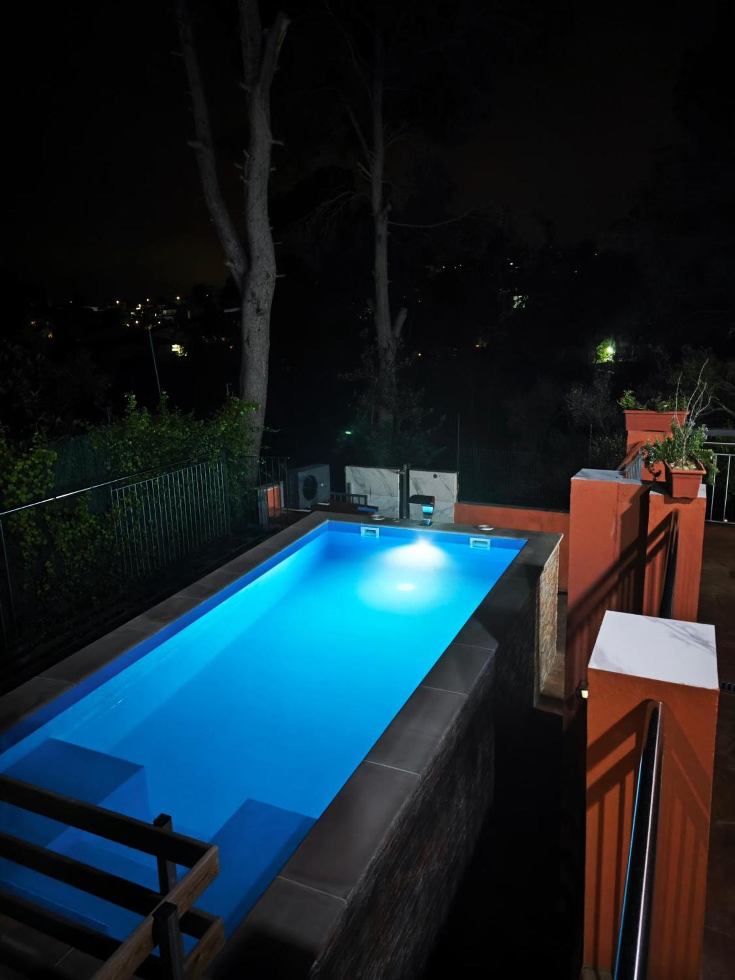 Relax House Barcelone Villa Sant Esteve Sesrovires Kültér fotó